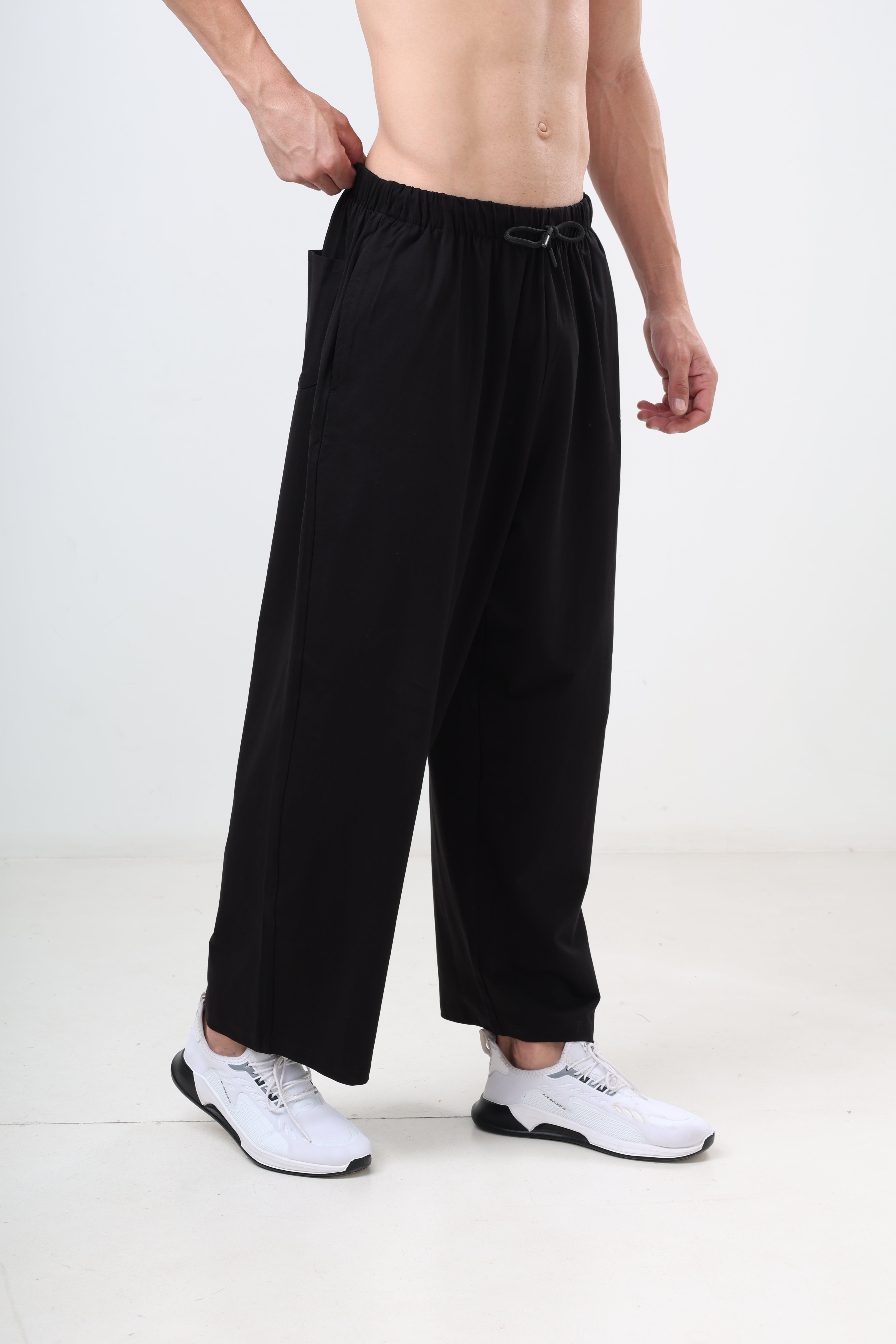 GROW Comfy Joggers Black